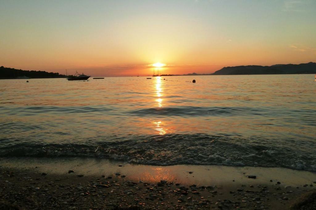 Nice Apartment&Room in Cavtat Buitenkant foto