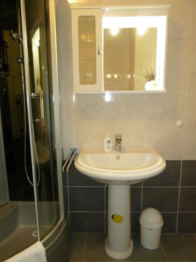 Nice Apartment&Room in Cavtat Buitenkant foto