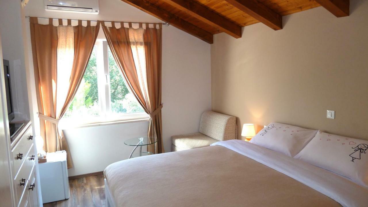 Nice Apartment&Room in Cavtat Buitenkant foto